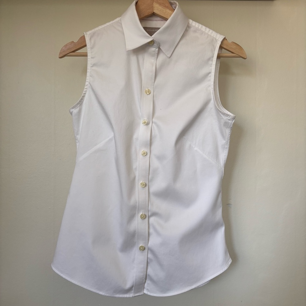 Banana Republic White Sleeveless Button-Down Shirt